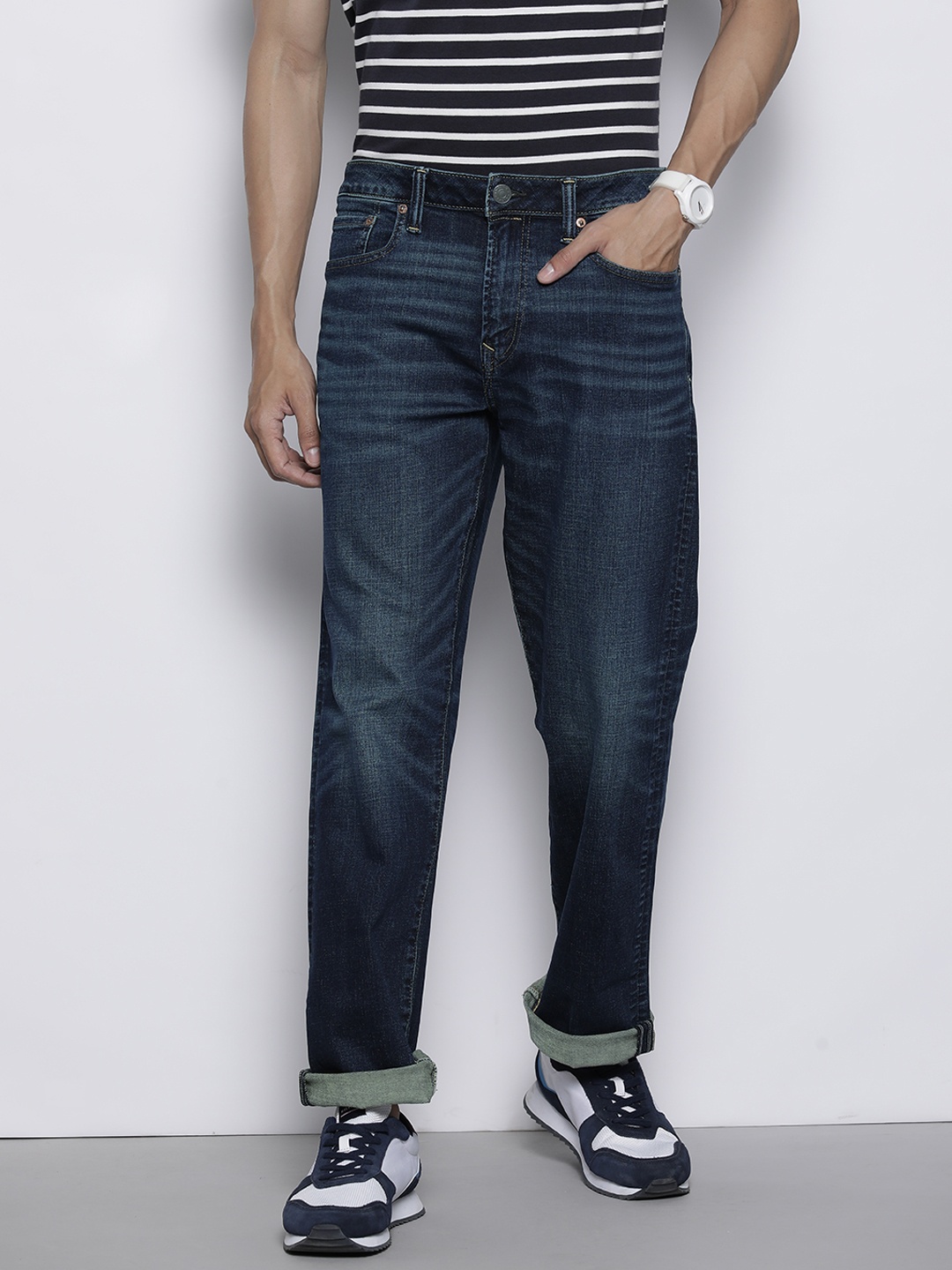 

AMERICAN EAGLE OUTFITTERS Men Straight Fit Stretchable Jeans, Navy blue