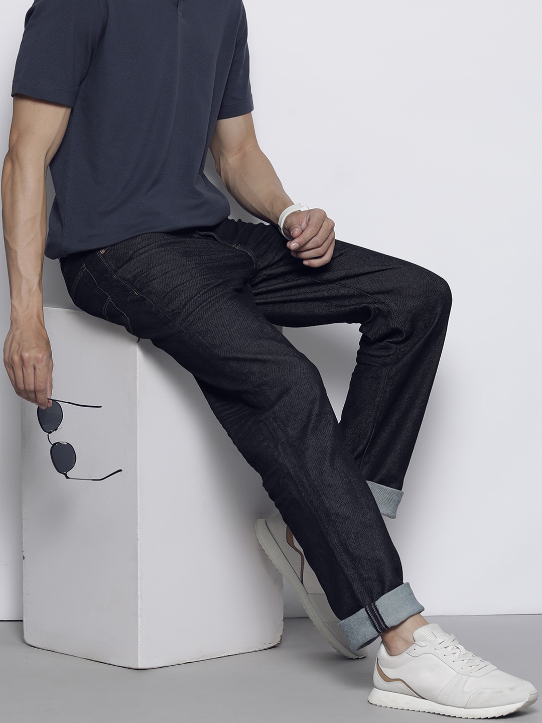 

AMERICAN EAGLE OUTFITTERS Men Original Straight Fit Jeans, Navy blue