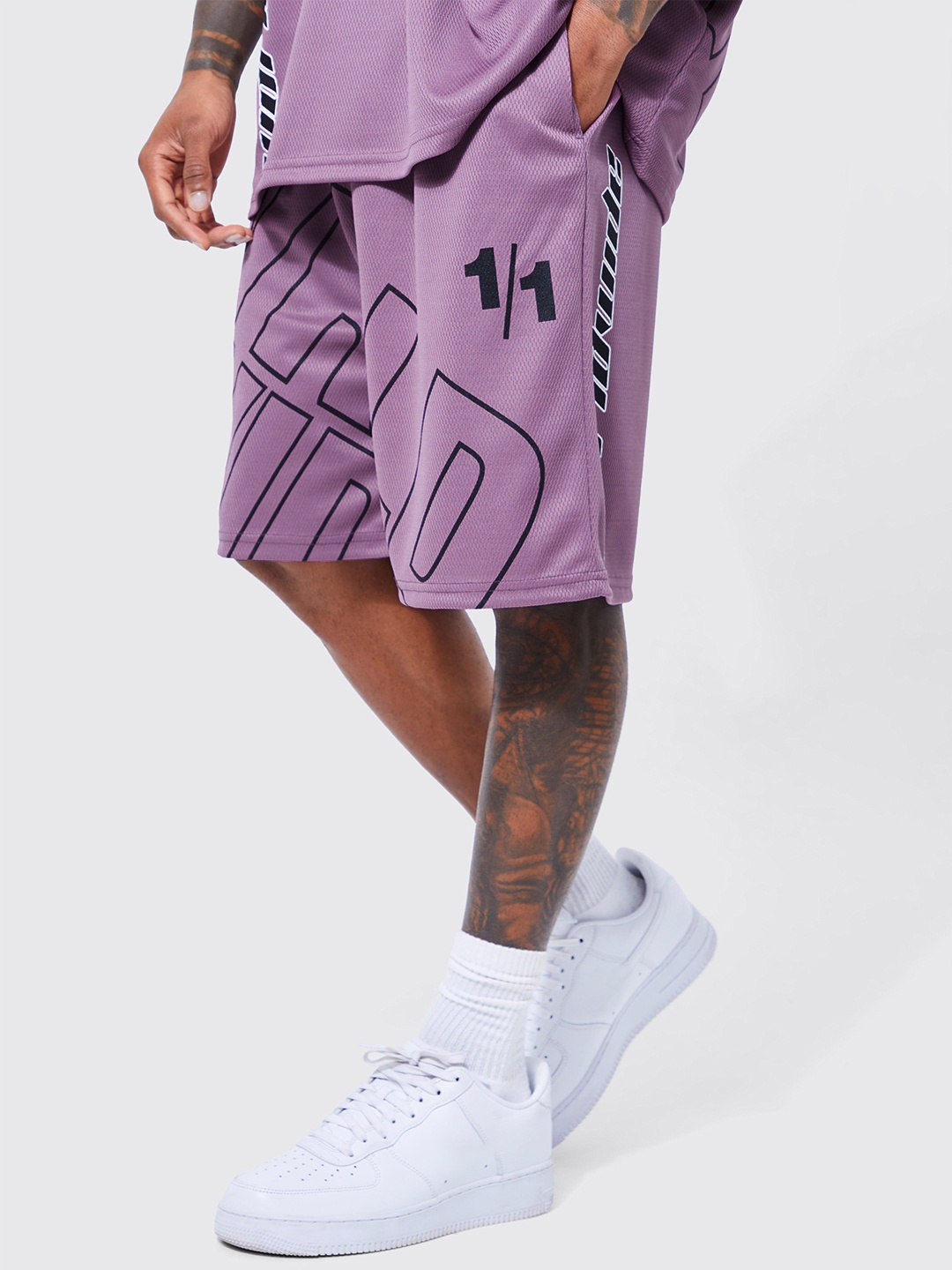 

boohooMAN Oversized Dropped Crotch Printed Mesh Short, Purple