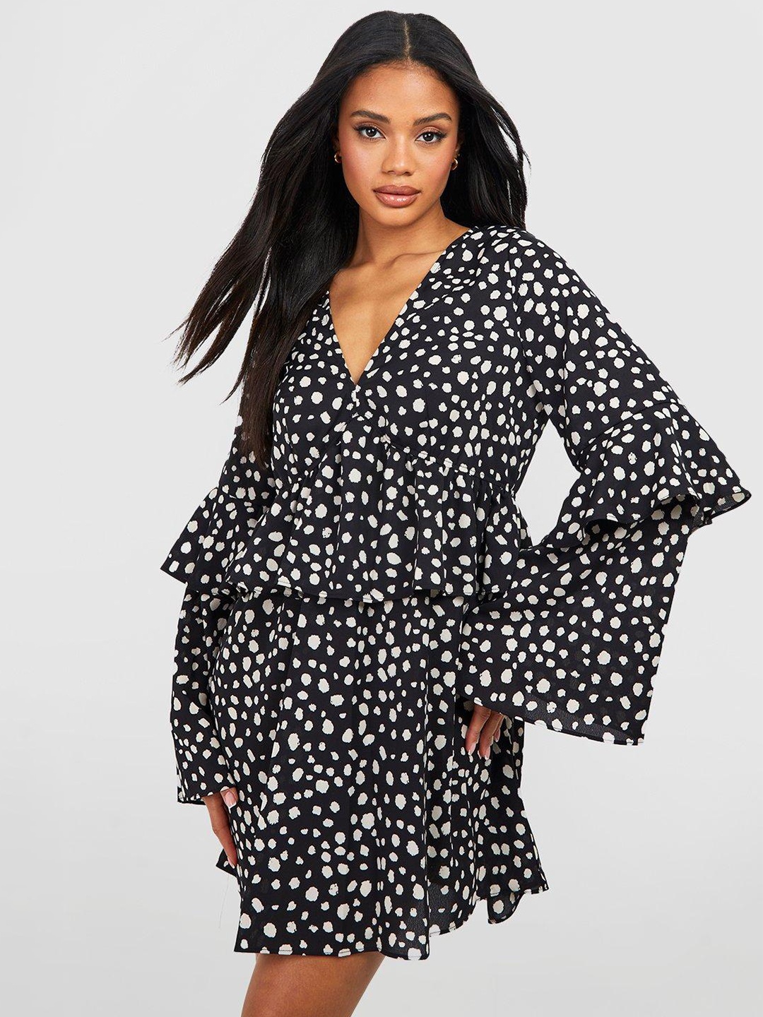 

Boohoo Leopard Print Flared Sleeve Ruffled Detail A-Line Dress, Black