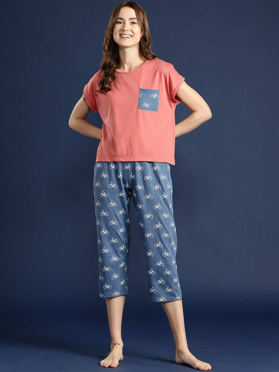 

Mast & Harbour Printed Capri Set With Pouch, Pink