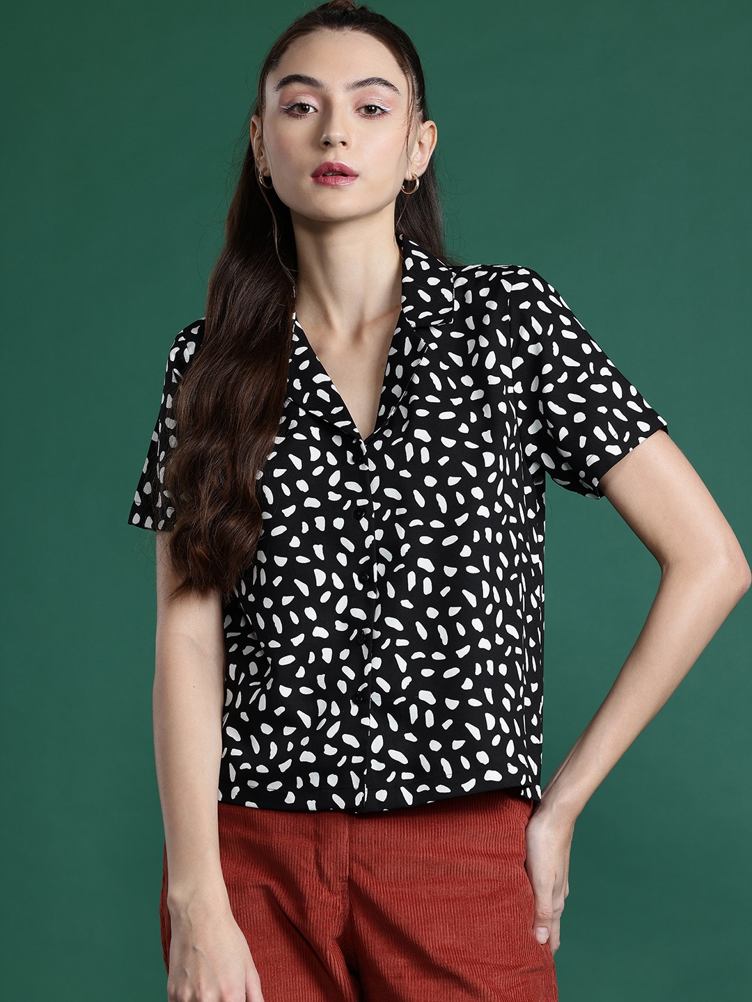 

DressBerry Abstract Printed Cuban Collar Casual Shirt, Black
