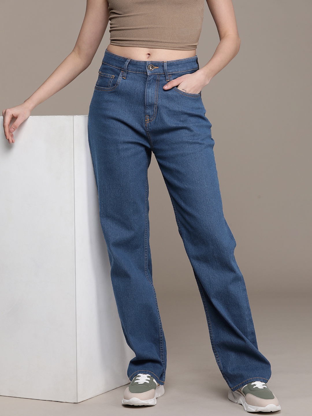 

The Roadster Life Co. Women Straight Fit High-Rise Stretchable Jeans, Blue