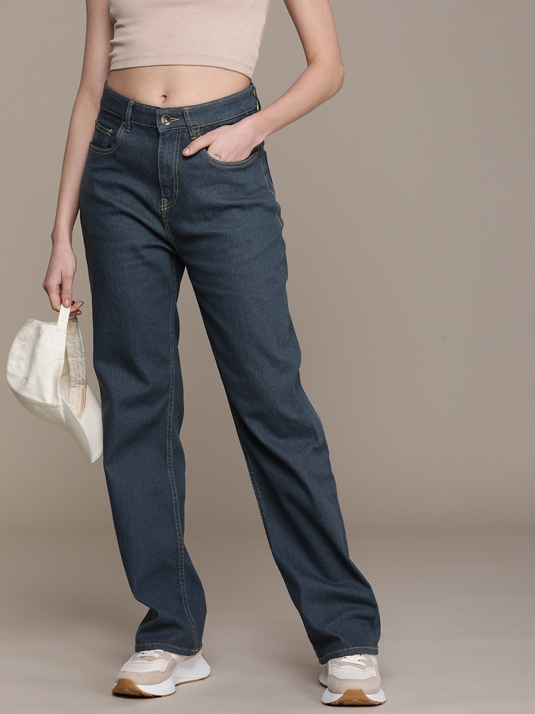 

The Roadster Life Co. Women Straight Fit High-Rise Stretchable Jeans, Blue