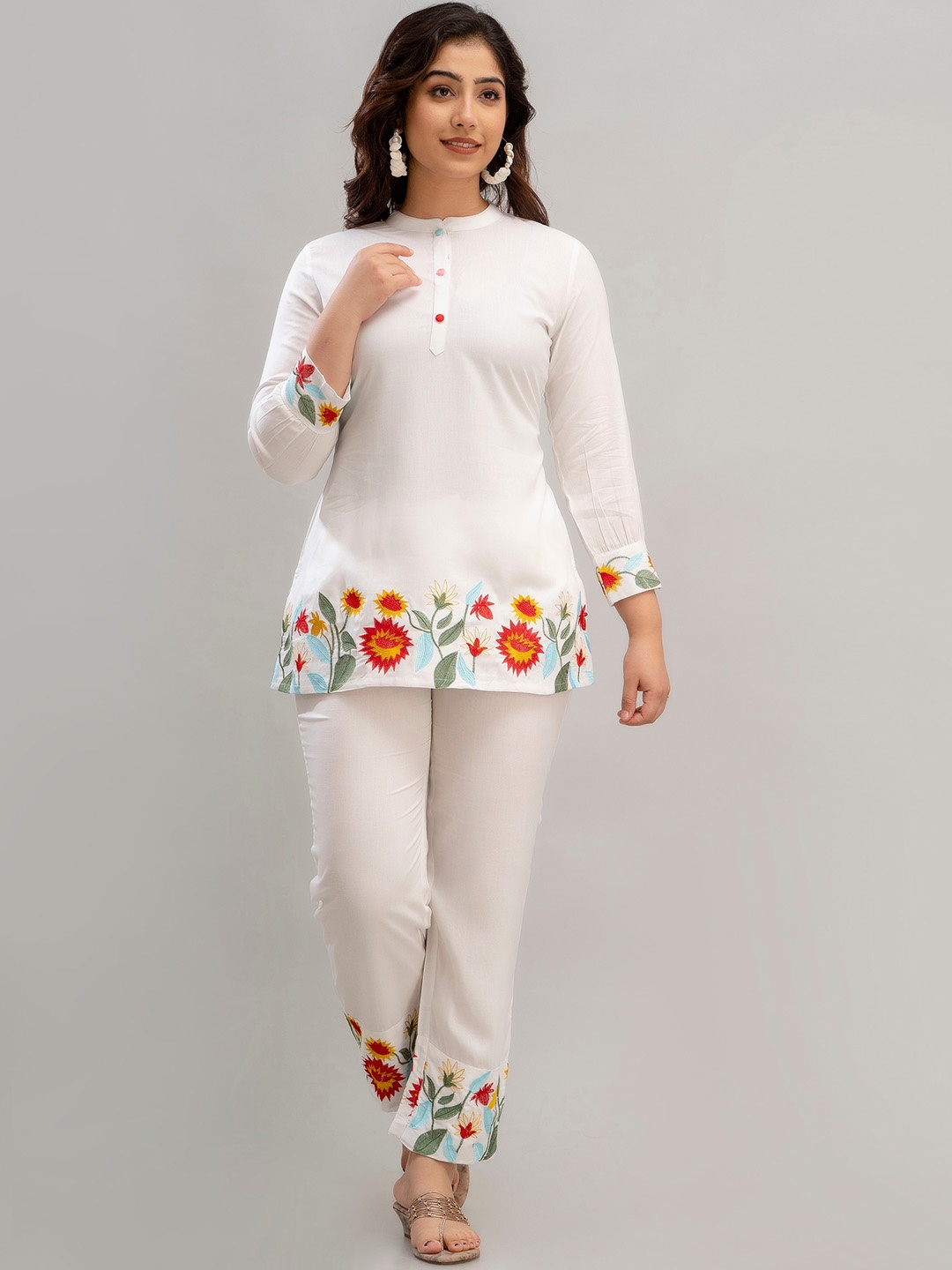 

CKM Embroidered Mandarin Collar Top With Trousers, White
