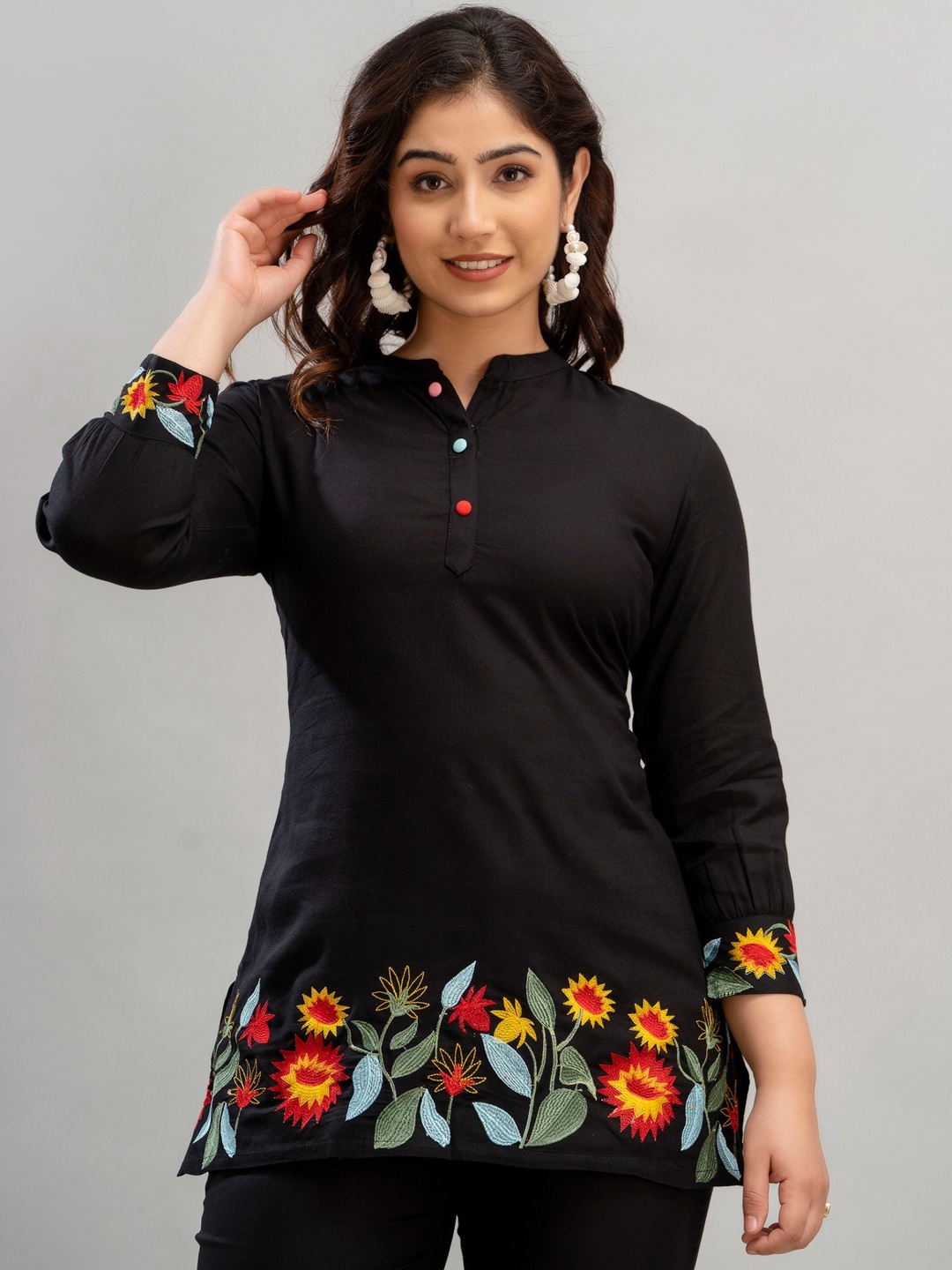 

CKM Embroidered Top With Trousers, Black