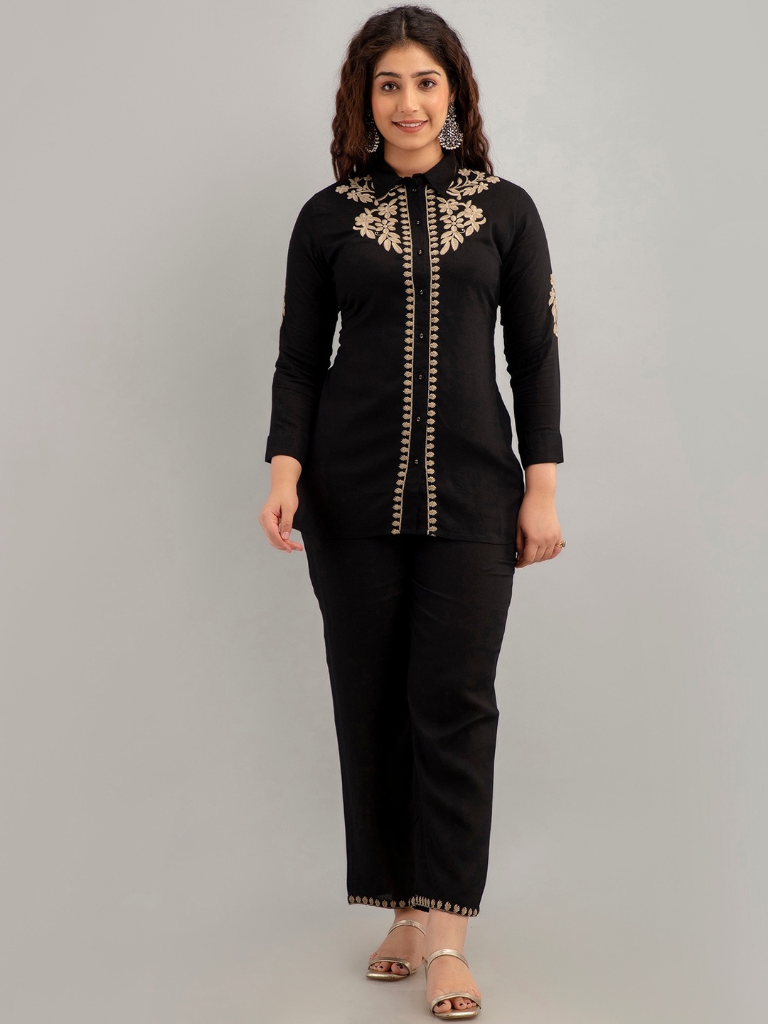 

CKM Embroidered Shirt Collar Top With Trousers, Black