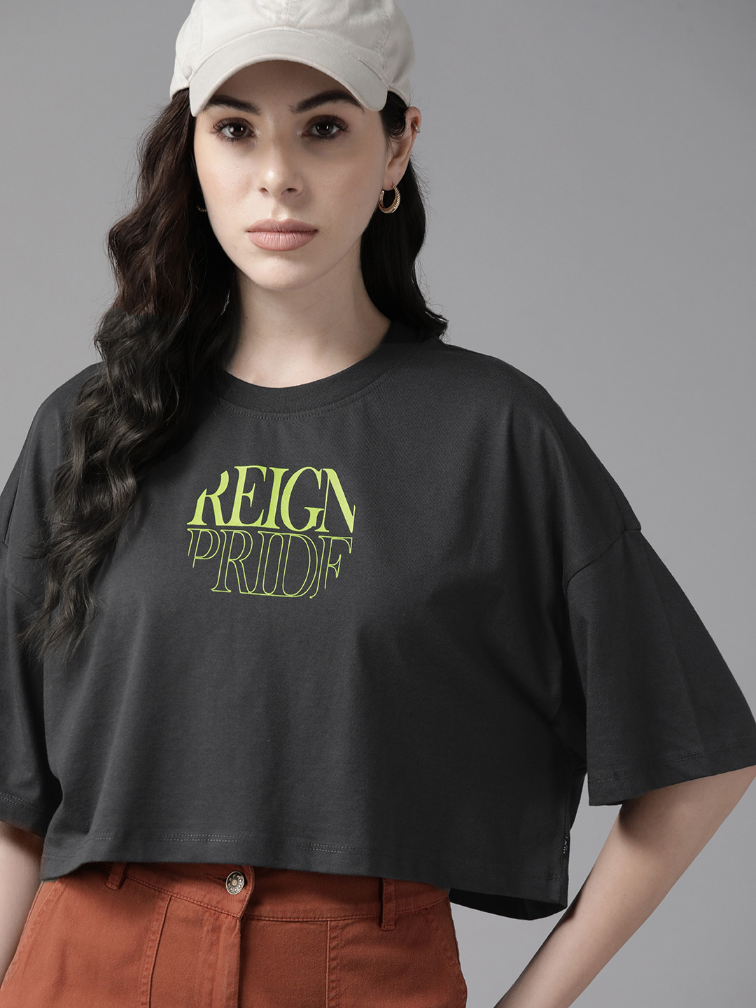 

The Roadster Lifestyle Co. Typography Printed Drop-Shoulder Sleeves Boxy T-shirt, Charcoal