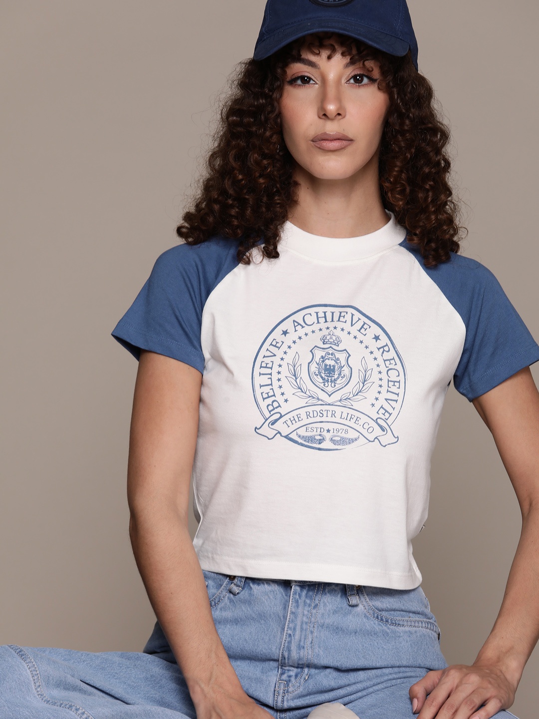 

The Roadster Lifestyle Co. Printed Slim Fit Crop T-shirt, White