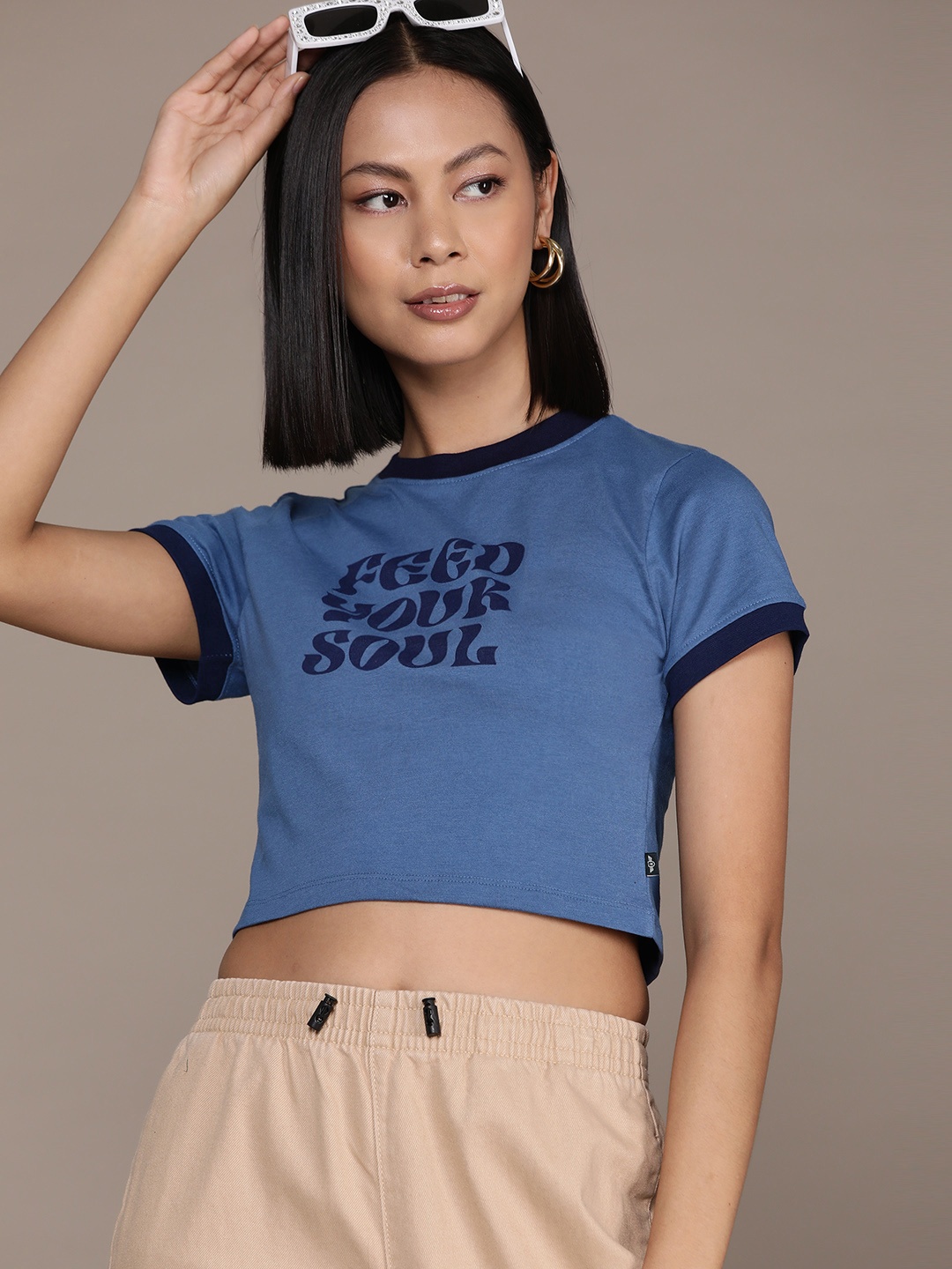 

The Roadster Lifestyle Co. Printed Slim Fit Cropped T-shirt, Blue