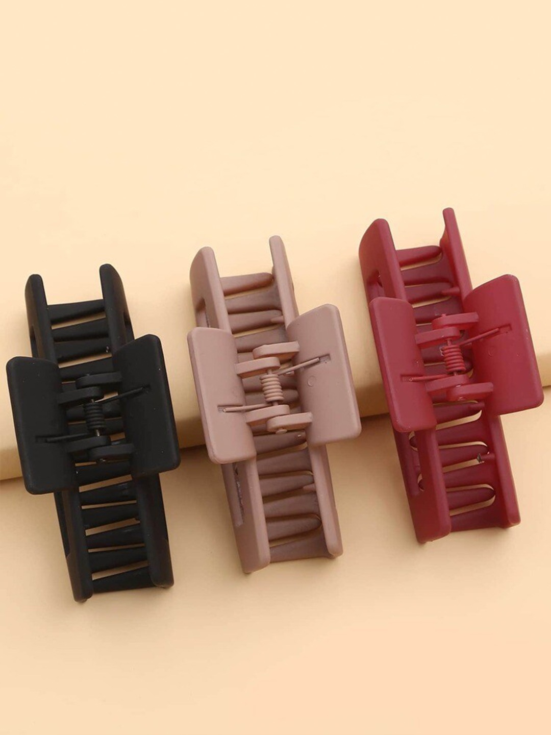 

Krelin Set of 3 Rectangle Matte Claw Clips, Black