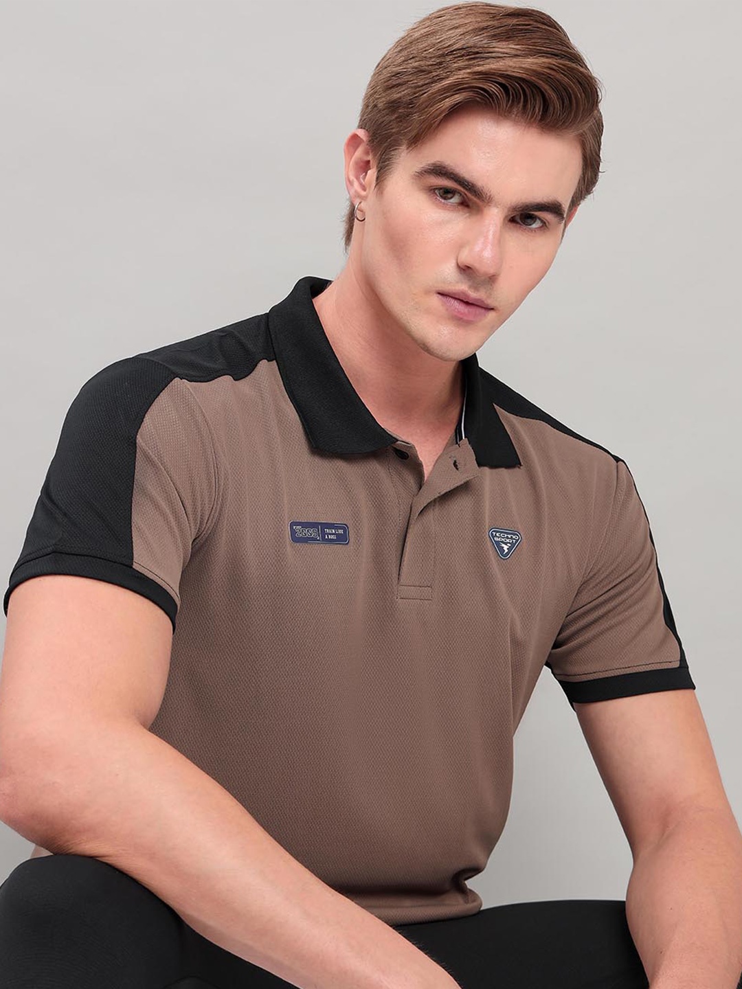 

Technosport Polo Collar Antimicrobial Slim Fit T-shirt, Grey
