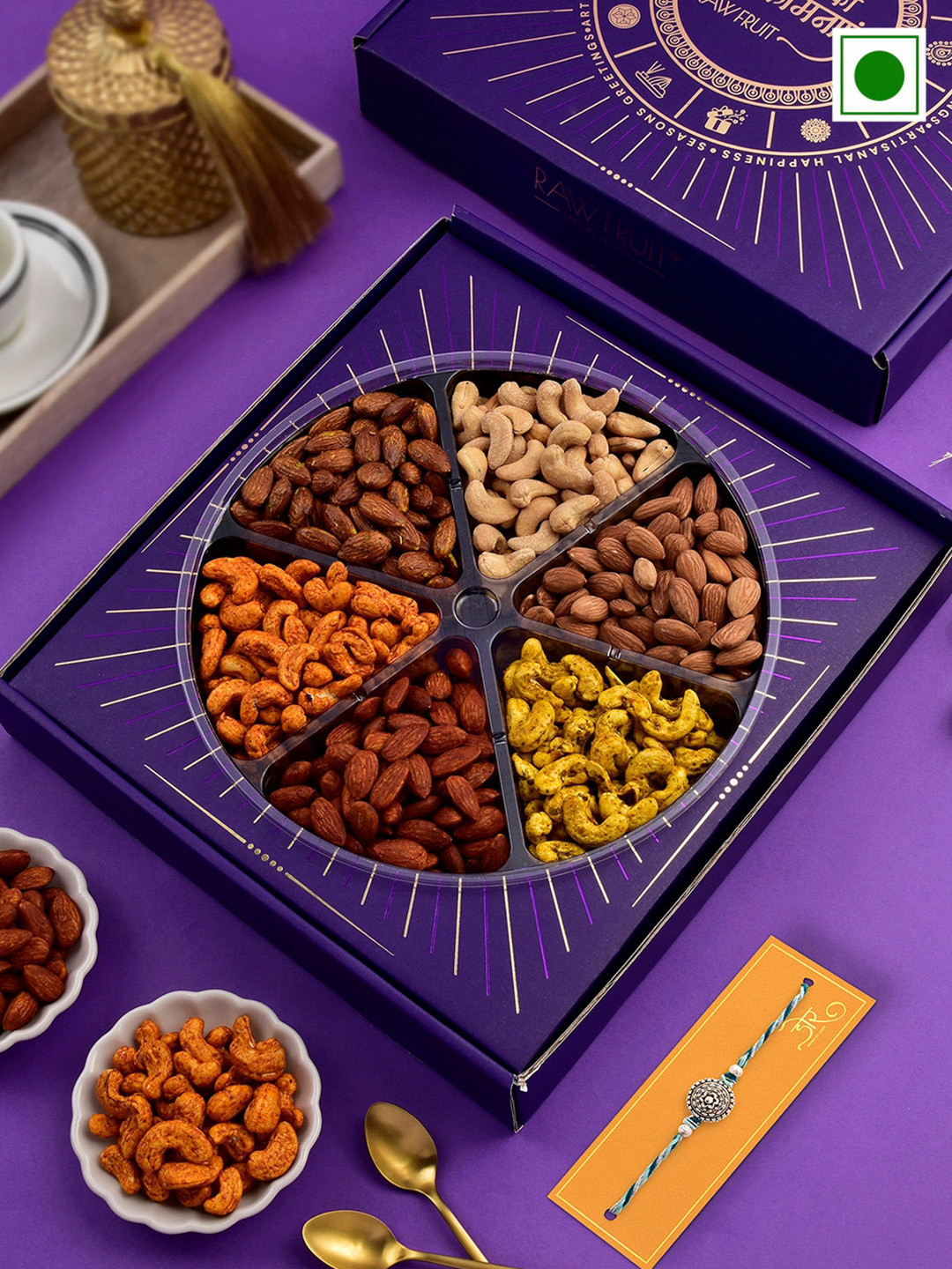 

RawFruit Roasted Nut Treat With Rakhi 600gms, Green
