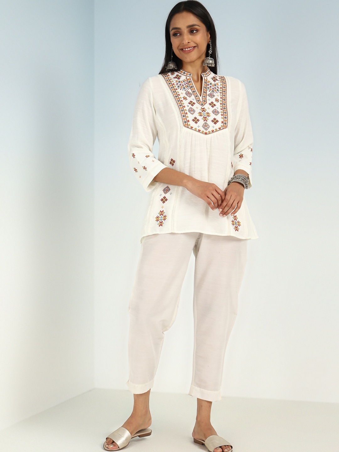 

Lakshita Viscose Rayon Mandarin Collar Embroidered Tunic, Navy blue
