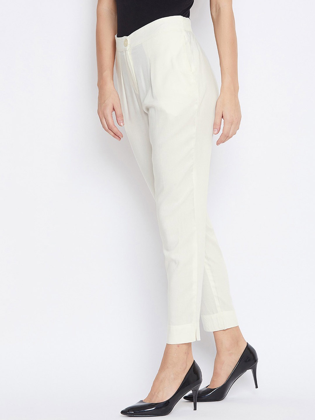 

SUTI Women Mid-Rise Cropped Trousers, Cream
