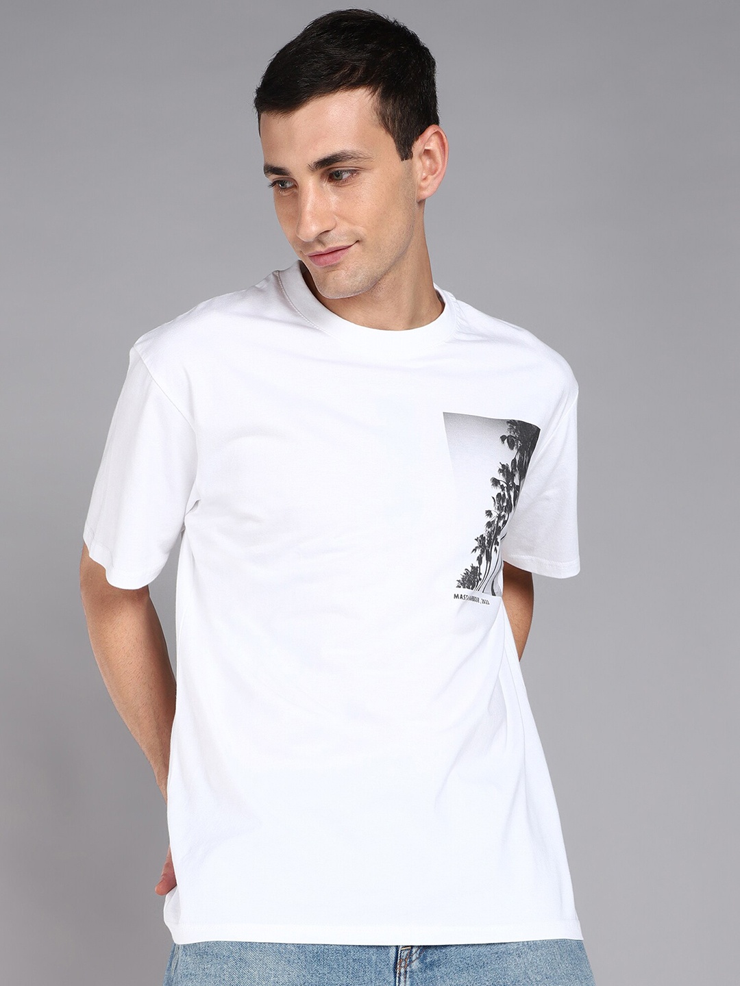 

Mast & Harbour White Loose Fit Graphic Printed Round Neck Pure Cotton Casual T-shirt
