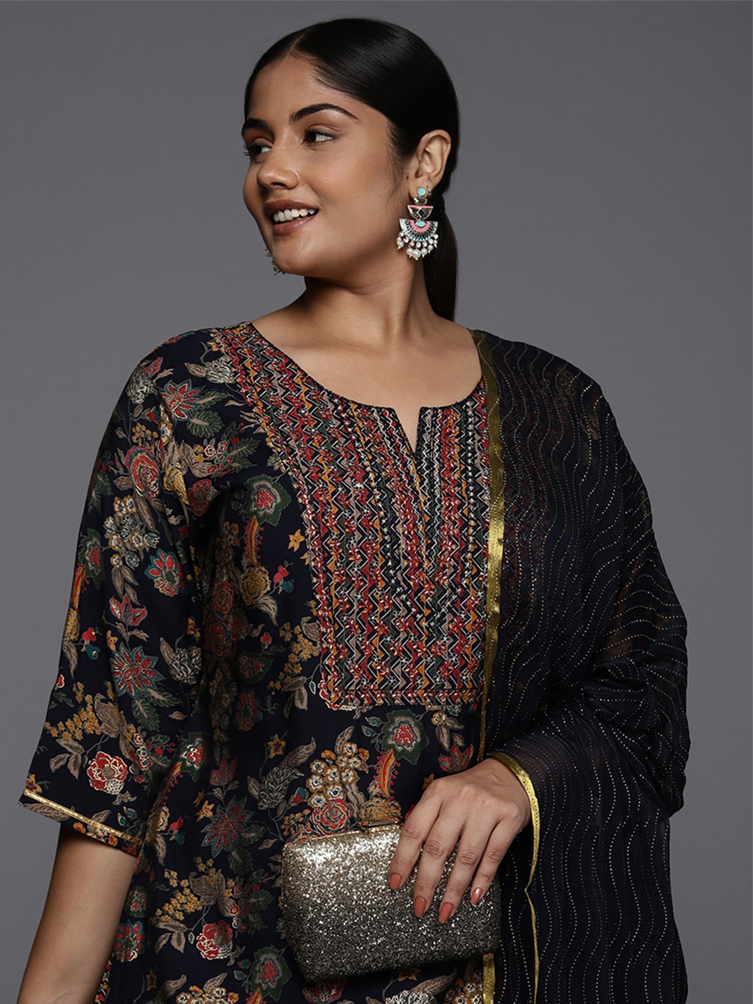 

EXTRA LOVE BY LIBAS Plus Size Floral Printed Gotta Patti Kurta with Palazzos & Dupatta, Navy blue