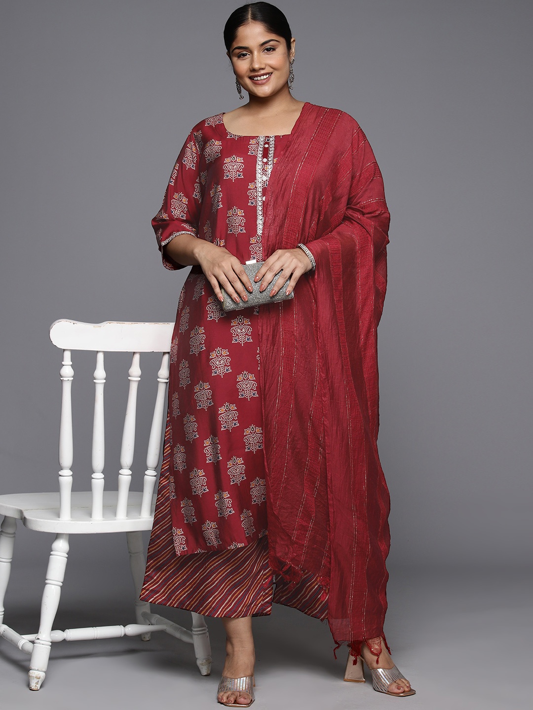 

EXTRA LOVE BY LIBAS Plus Size Bandhani Printed Kurta with Palazzos & Dupatta, Red