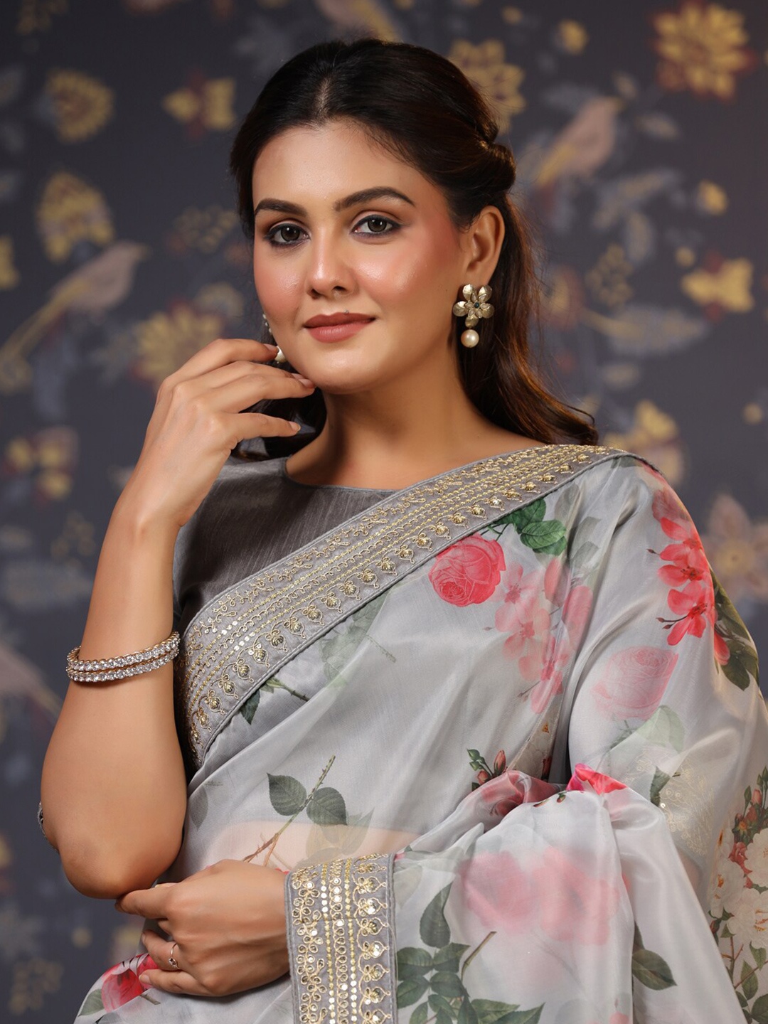 House of Pataudi Floral Printed Saree, Grey