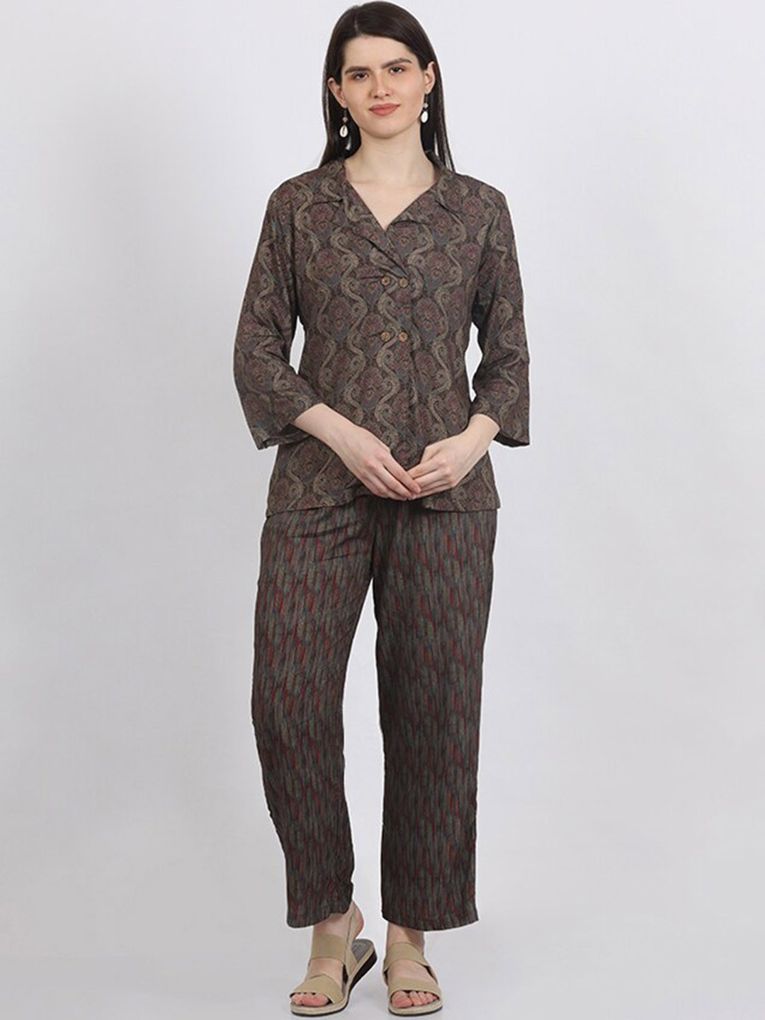 

pinfit Ethnic Motifs Printed Regular Top With Trousers, Brown