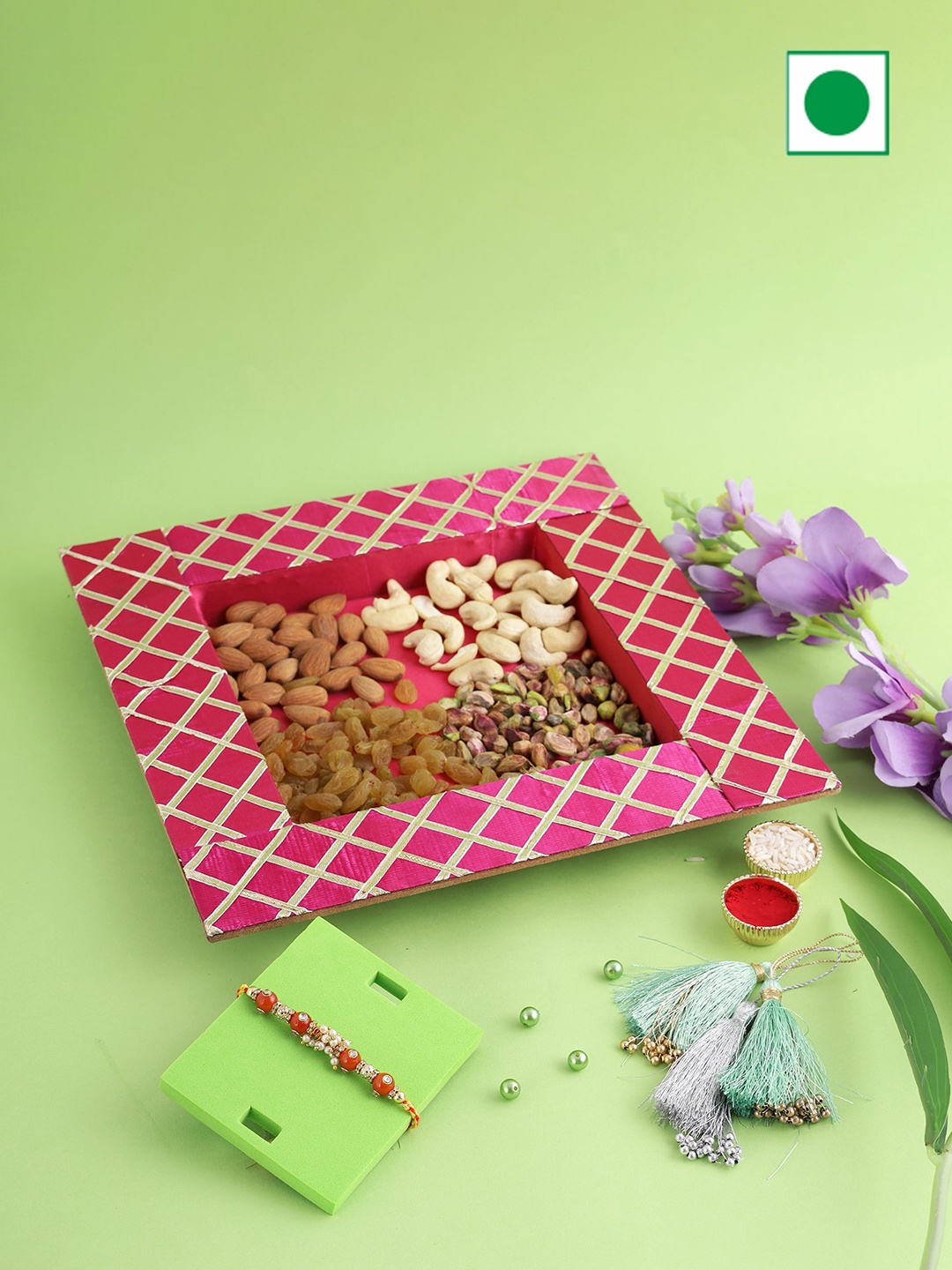 

Aapno Rajasthan Wooden Tray And Dryfruit With Rakhi 400gms, Red