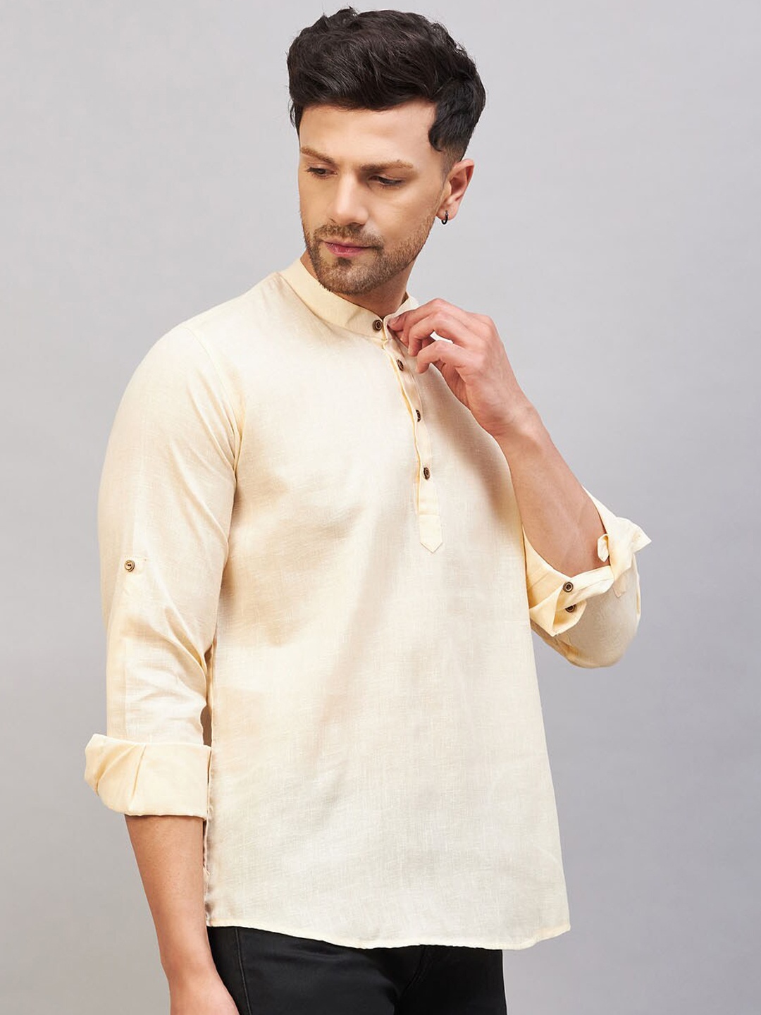 

VASTRAMAY Band Collar Roll-Up Sleeves Cotton Pathani Regular Kurta, Cream