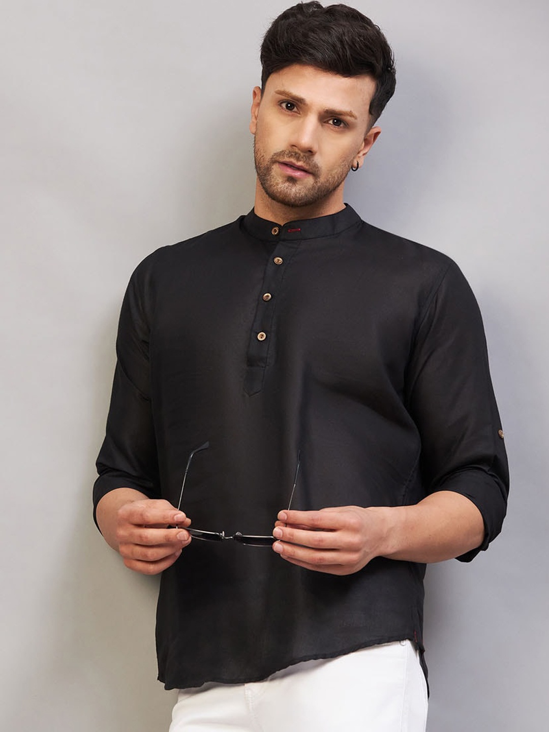 

VASTRAMAY Band Collar Roll-Up Sleeves Cotton Straight Kurta, Black
