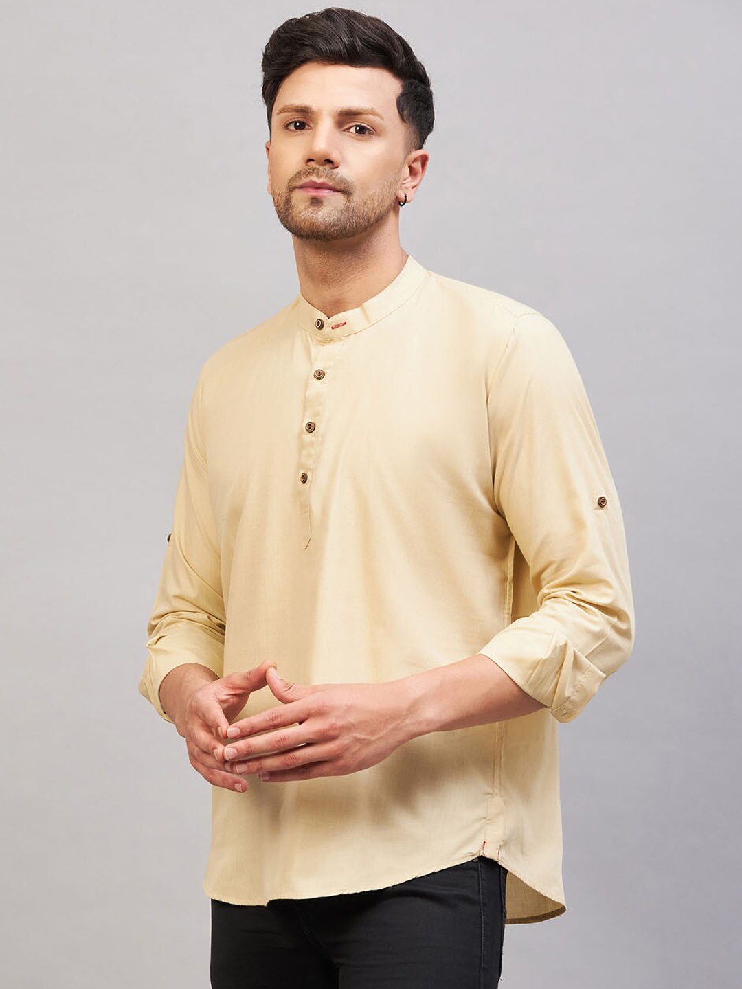 

VASTRAMAY Band Collar Roll-Up Sleeves Cotton Straight Kurta, Cream