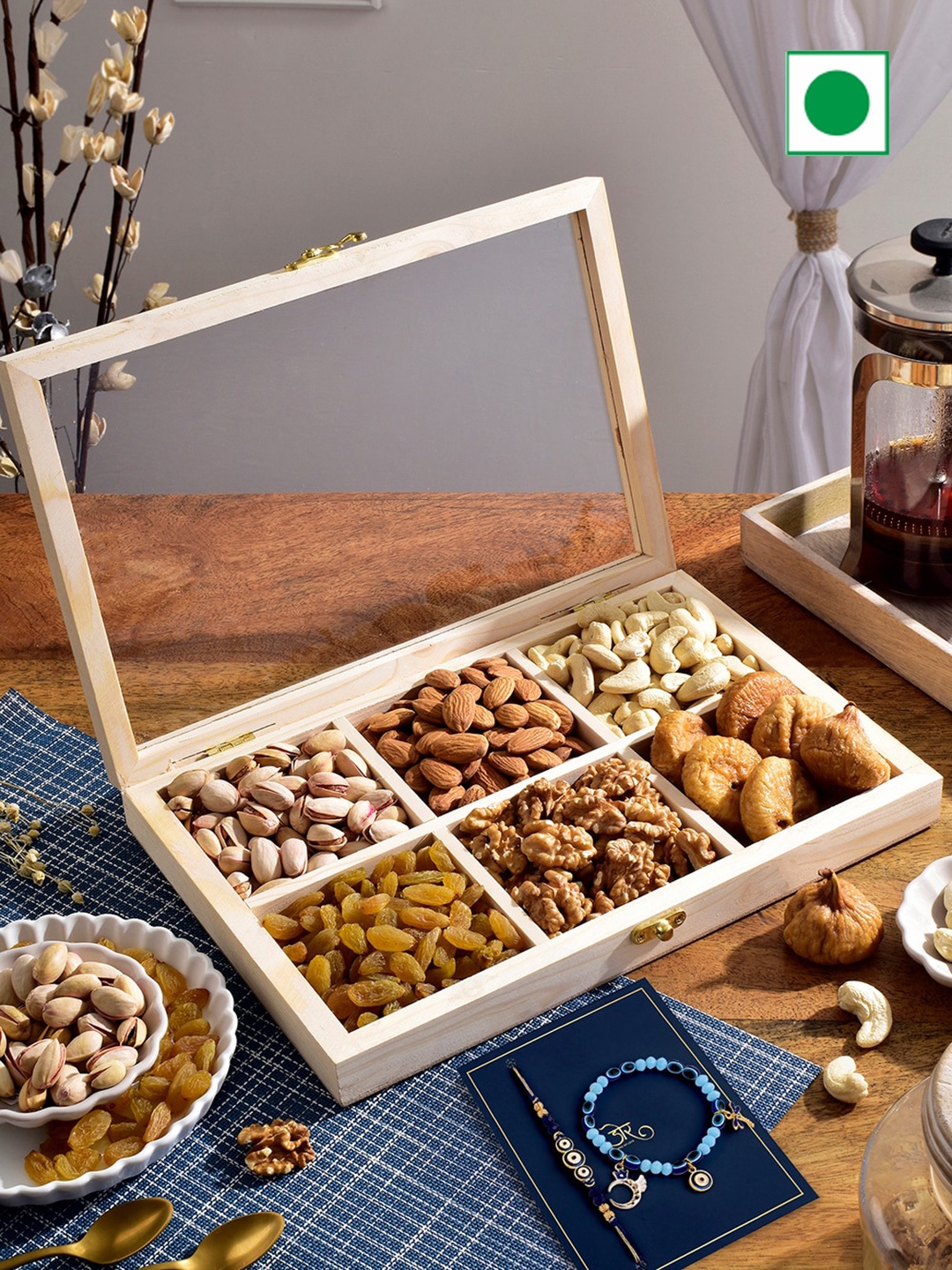 

RawFruit Dry Fruits with 2 Rakhi, Cream
