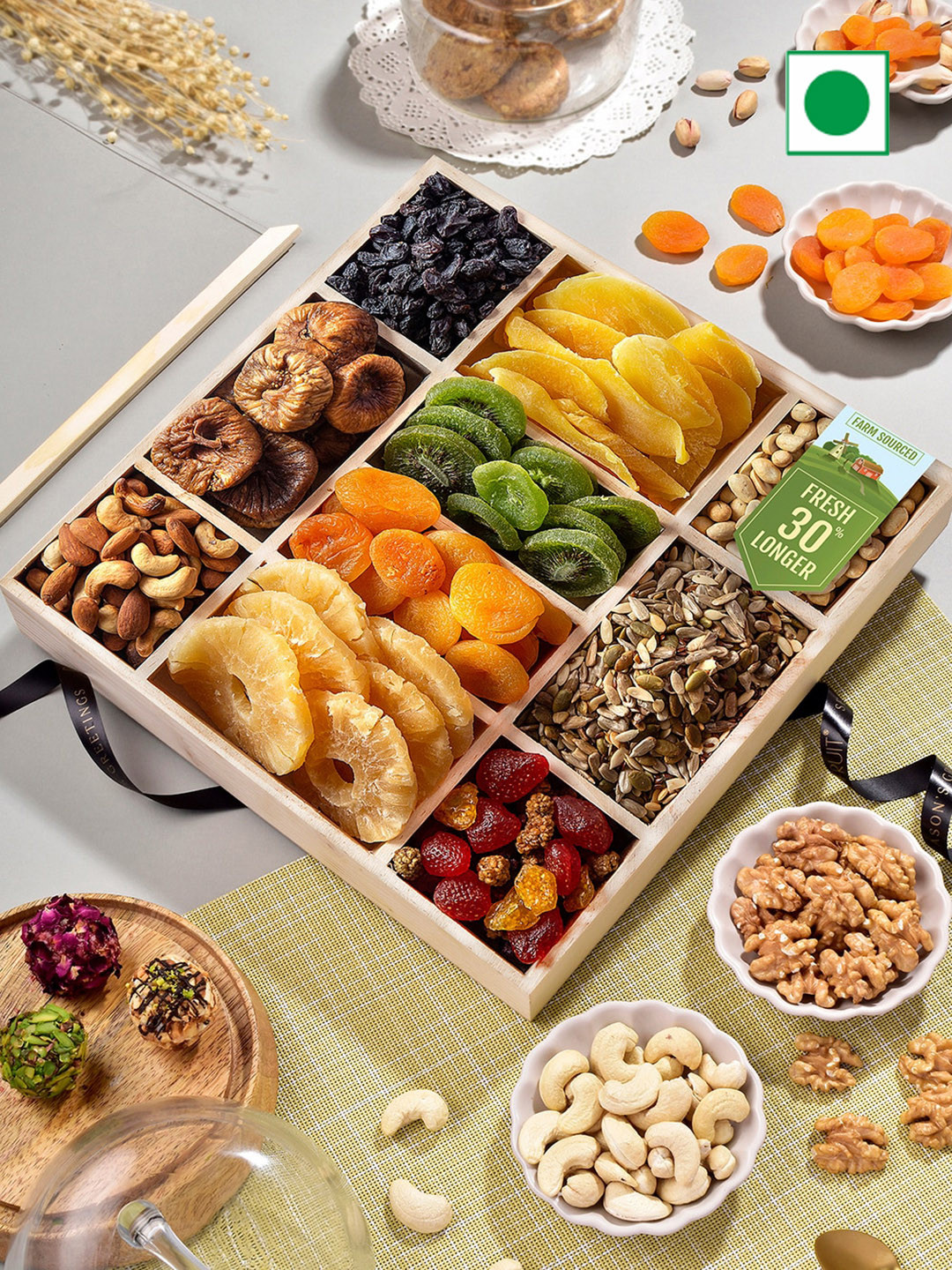 

RawFruit Tropical Nut Box With 3 Rakhi 1300gms, Cream