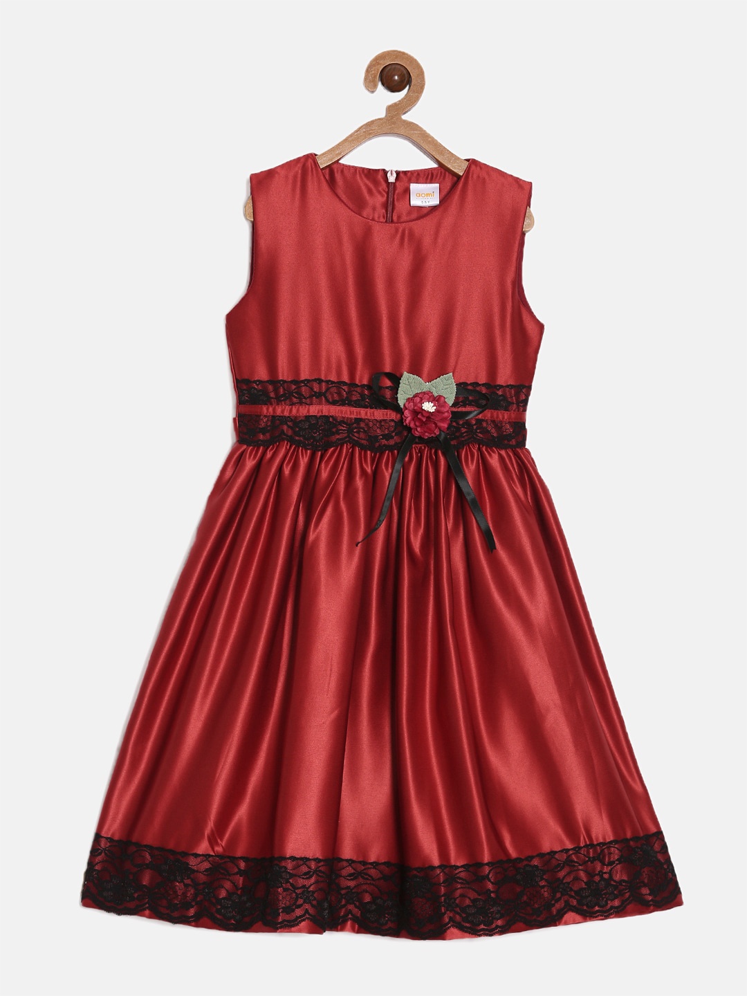 

Aomi Sleeveless Round Neck Fit & Flare Dress, Red