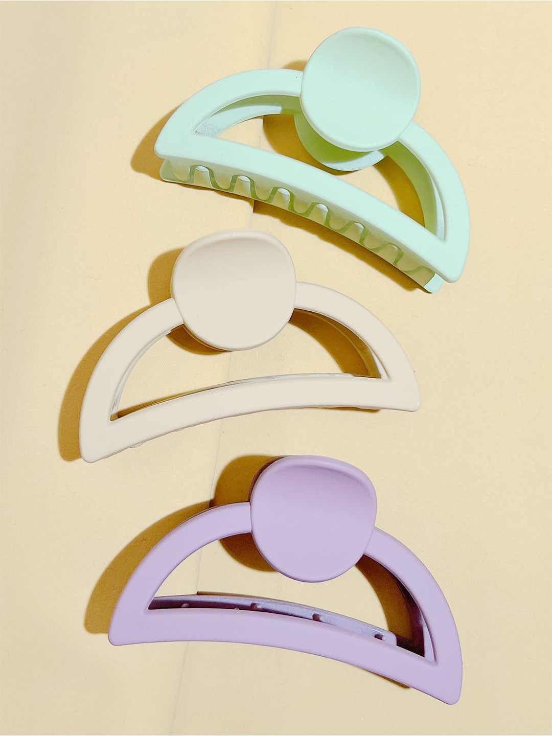 

Krelin Set of 3 Half Moon Style Matte Claw Clips, Green