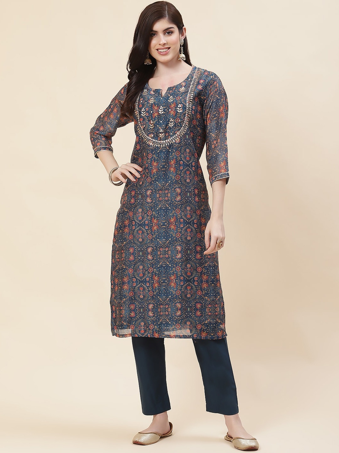 

Meena Bazaar Floral Printed Gotta Patti Kurta With Trousers, Navy blue