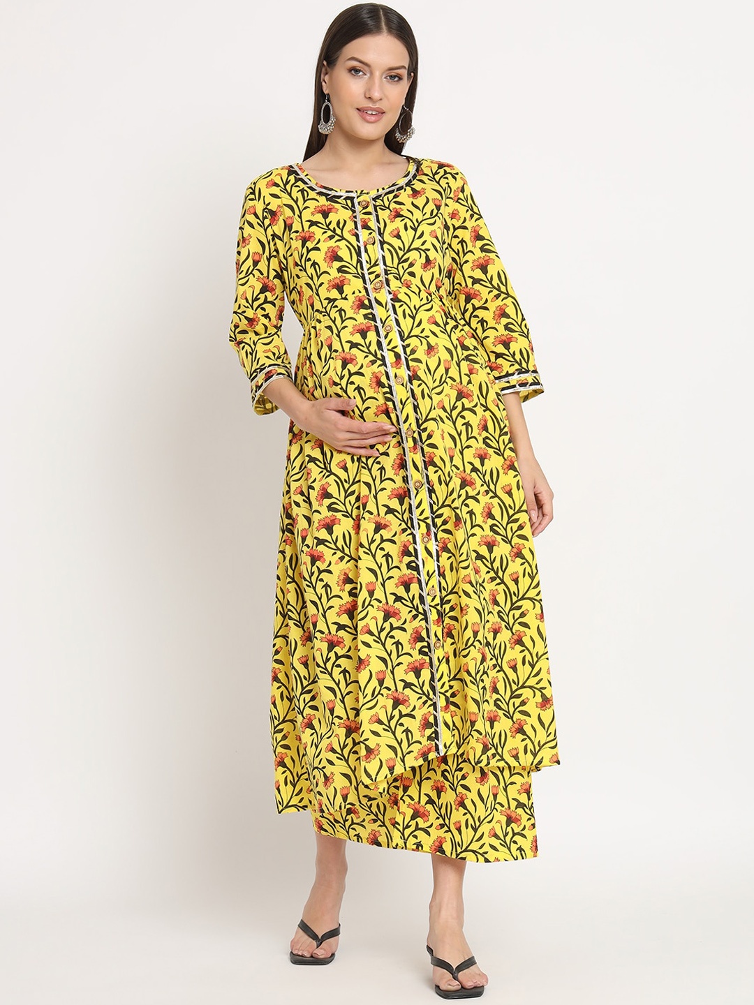 

Aujjessa Floral Printed Regular Gotta Patti Pure Cotton Maternity Kurta Set, Yellow