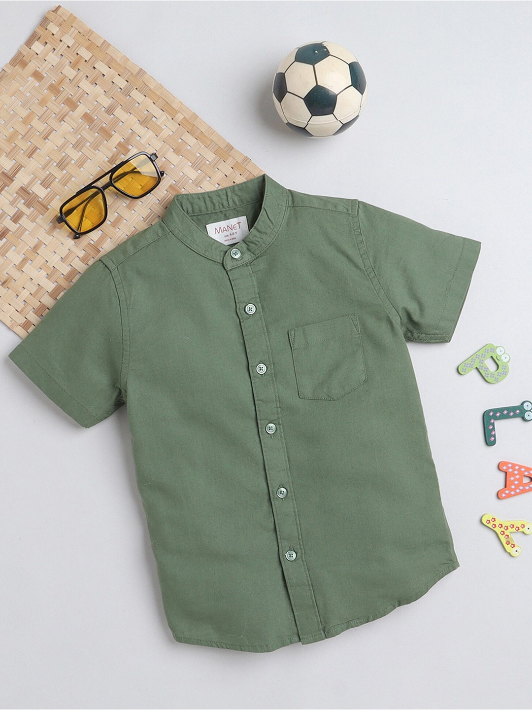 

MANET Boys Spread Collar Cotton Casual Shirt, Green