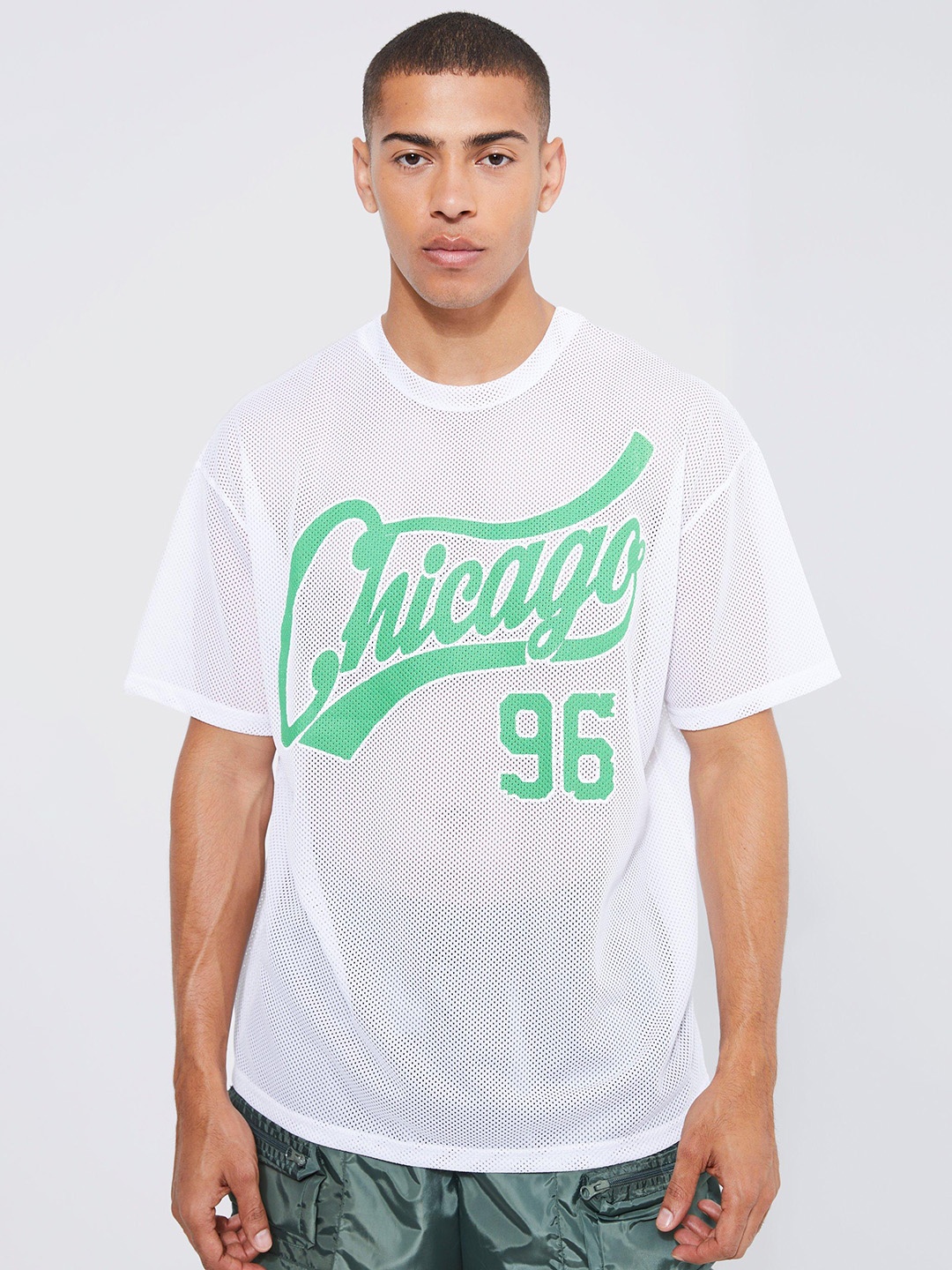 

boohooMAN Oversized Chicago Printed Drop-Shoulder Sleeves Mesh T-shirt, White