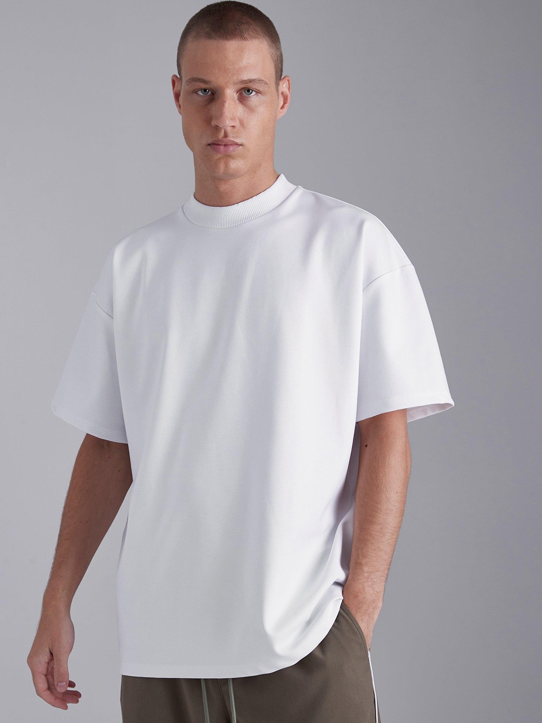 

boohooMAN Drop-Shoulder Sleeves Oversized T-shirt, White