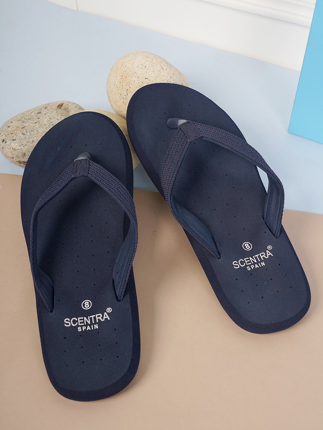 

SCENTRA Men Perforated Thong Flip-Flops, Navy blue