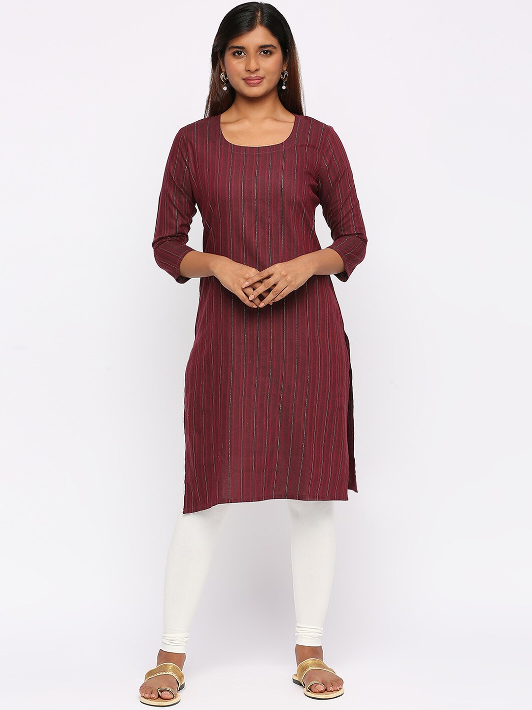 

ZRI Striped Round Neck Cotton Straight Kurta, Maroon