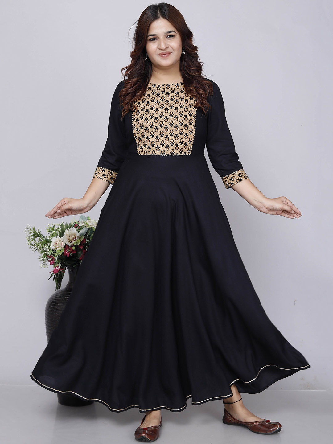 

UNIBLISS Women Black Yoke Design Anarkali Kurta