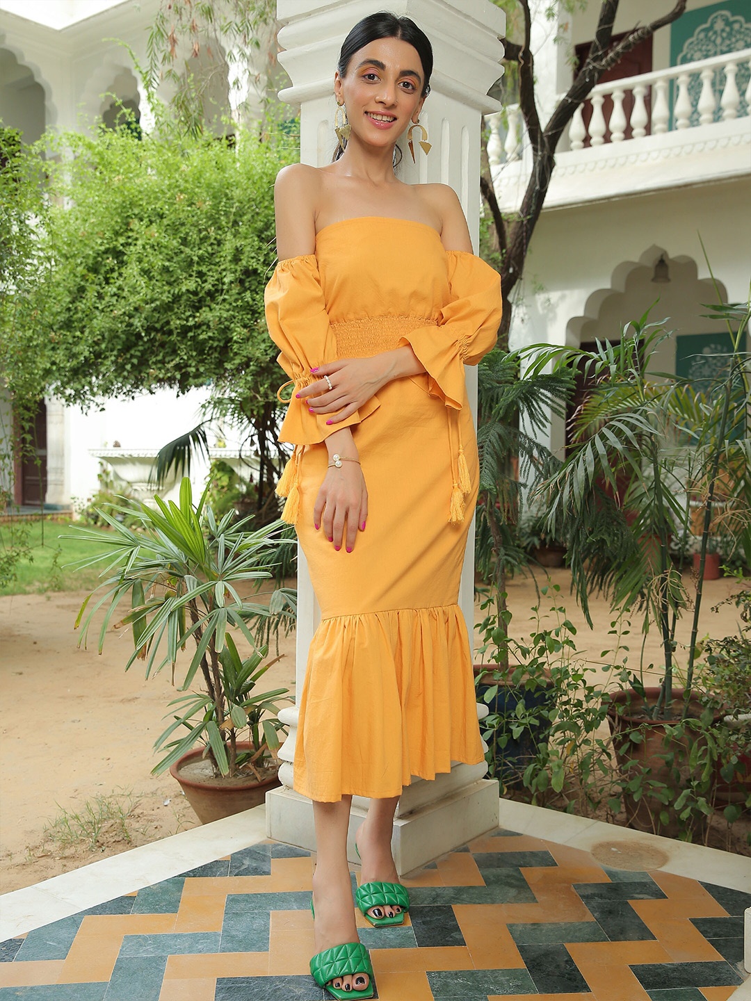 

KAORI BY SHREYA AGARWAL Off-Shoulder Smocked Sheath Dress, White