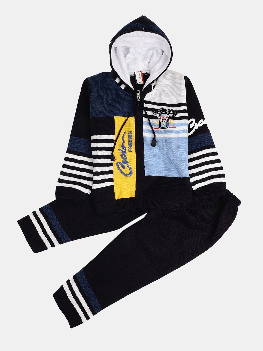 

V-Mart Kids Printed T-shirt with Trousers, Blue