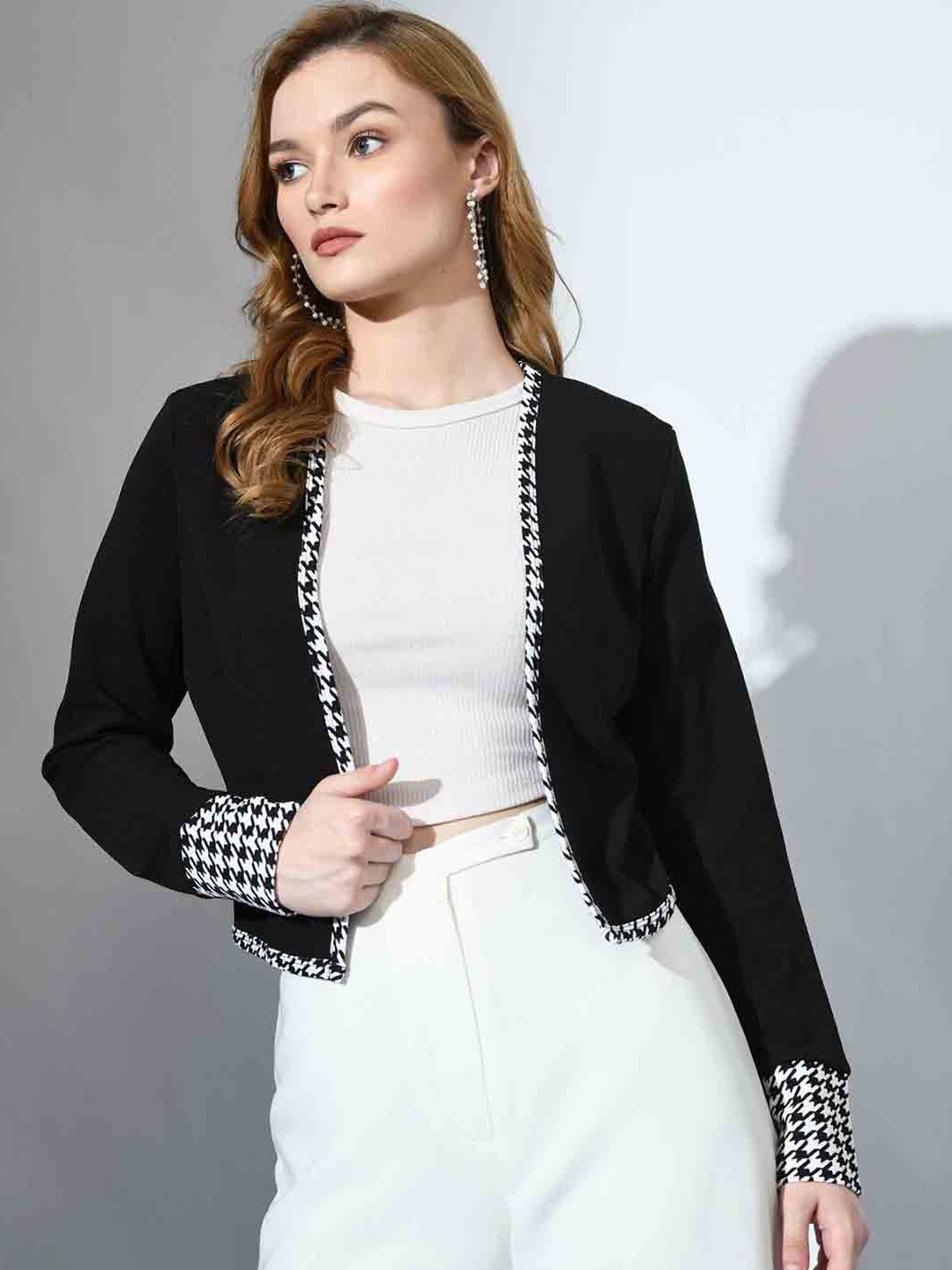 

IUGA Open Front Crop Shrug, Black