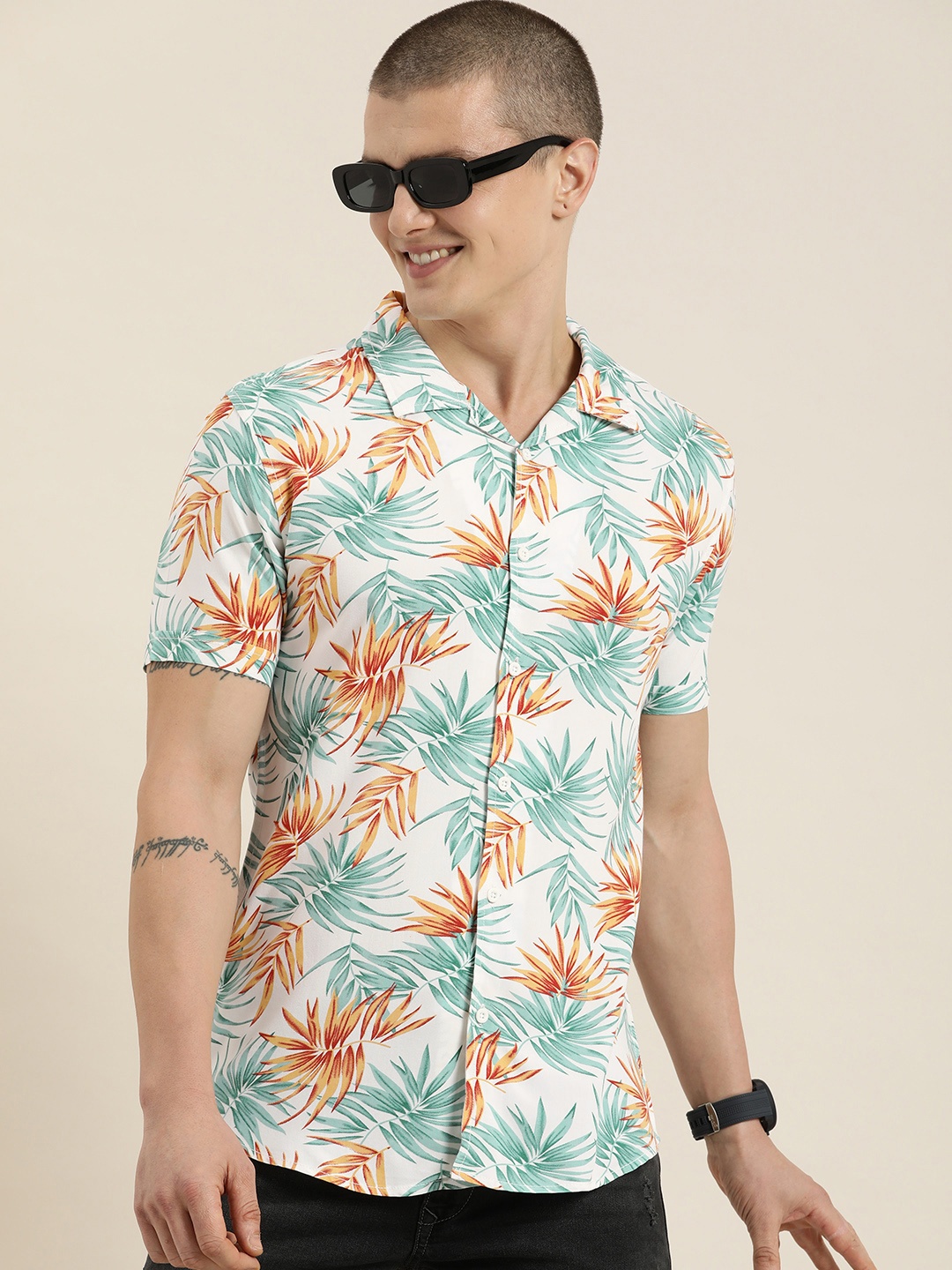 

HERE&NOW Men Slim Fit Tropical Opaque Printed Casual Shirt, Off white