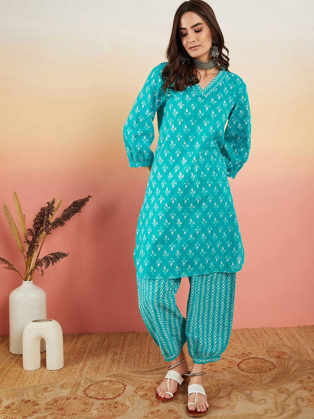 

Sangria Sea Green & White Ethnic Motifs Printed Pure Cotton Kurta With Salwar