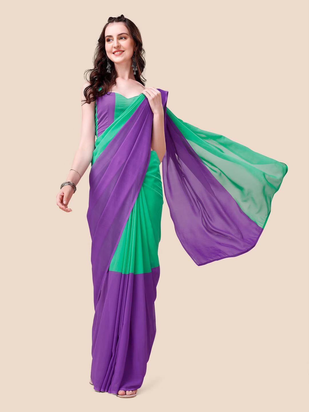 

VILLAGIUS Colourblocked Pure Georgette Saree, Purple