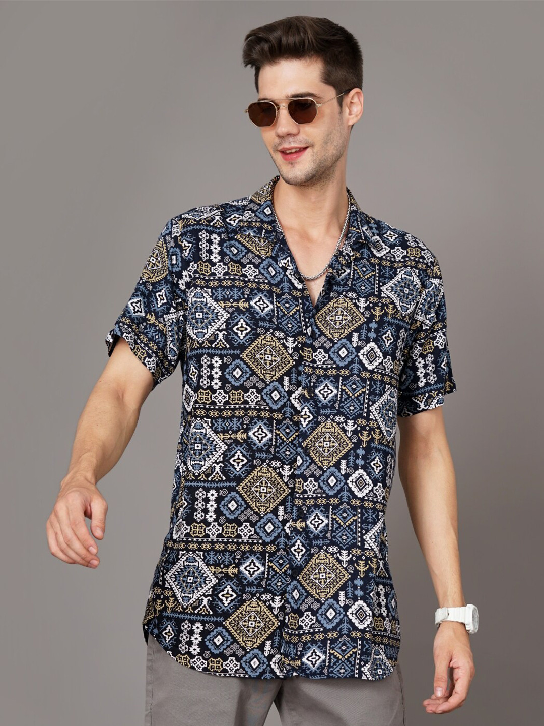 

PAUL STREET Standard Regular Fit Ethnic Motifs Printed Spread Collar Casual Shirt, Navy blue