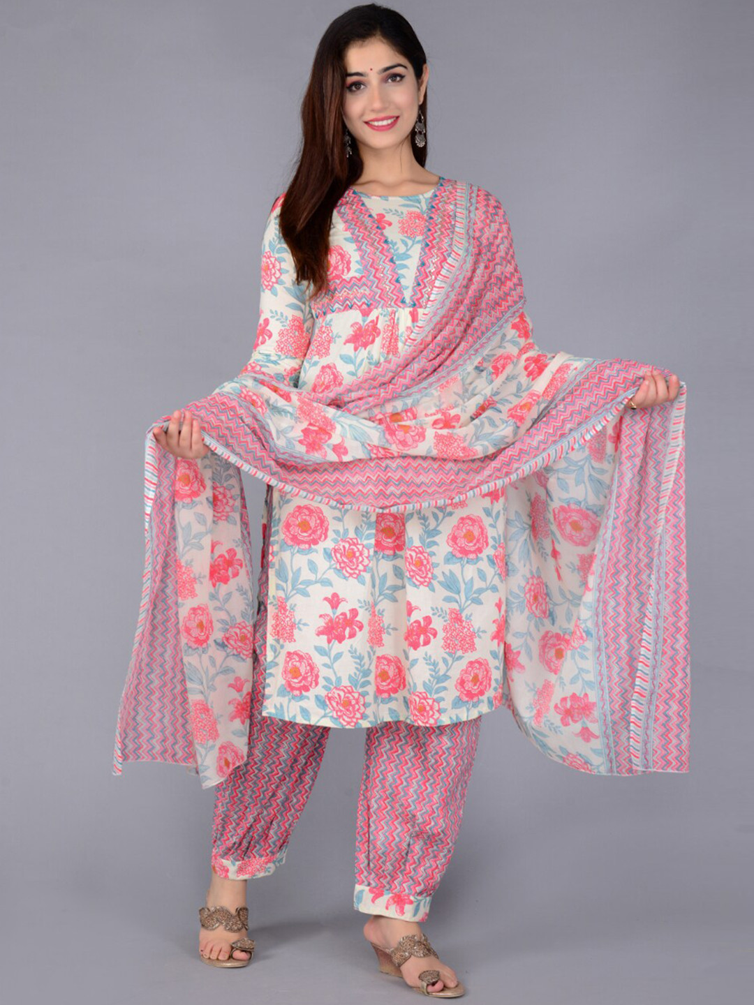 

Lovista Floral Printed Regular Pure Cotton Kurta With Salwar & Dupatta, Pink