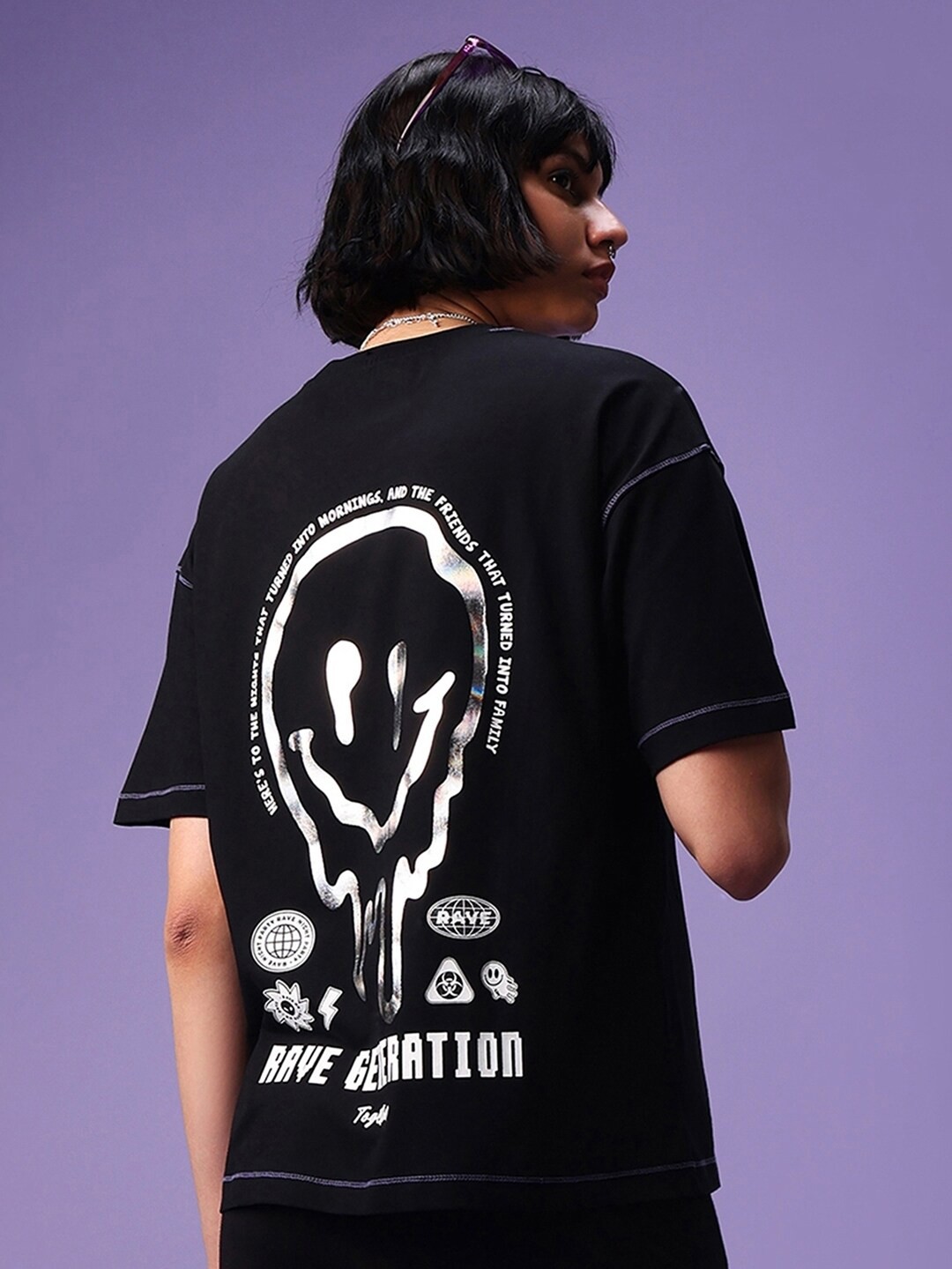 

Bewakoof Graphic Printed Drop Shoulder Sleeves Pure Cotton Oversized T-shirt, Black