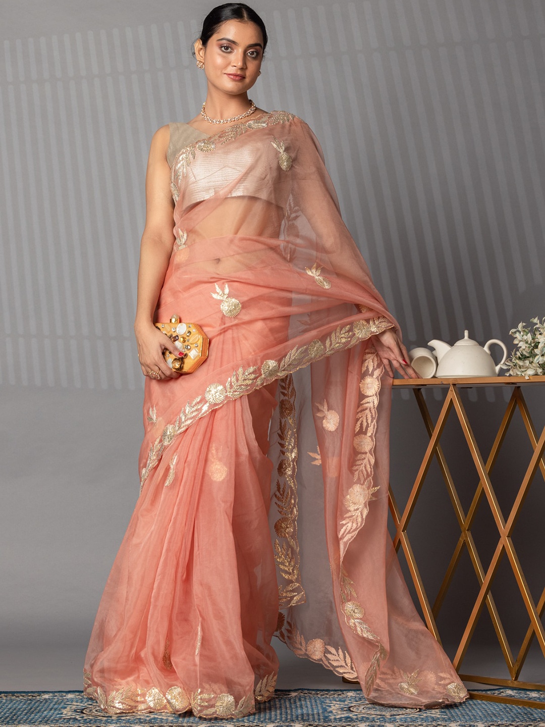 

ZARI Foil Printed Embroidered Organza Saree With unstitched blouse piece, Peach